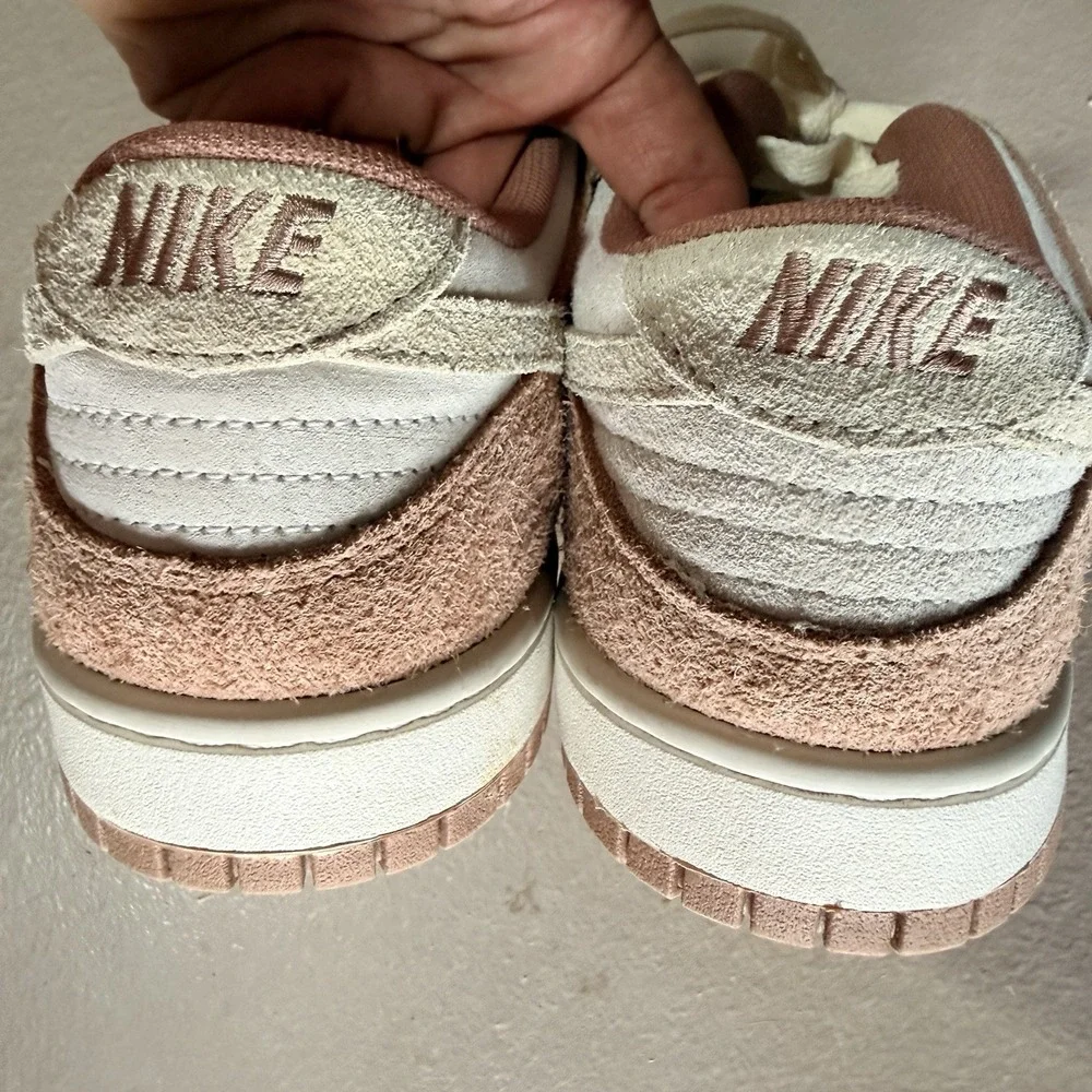 Nike product pair